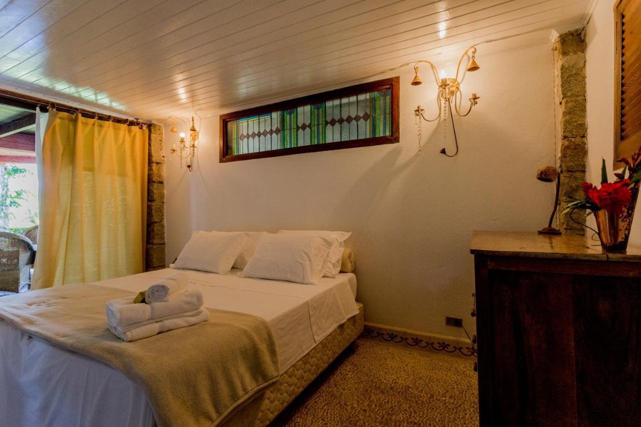 Feiticeira Guesthouse Ilhabela Phòng bức ảnh